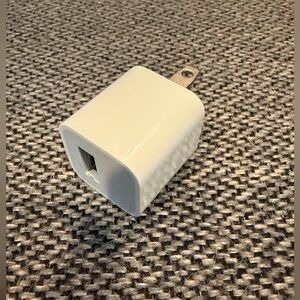 Apple 5W USB Power Adapter